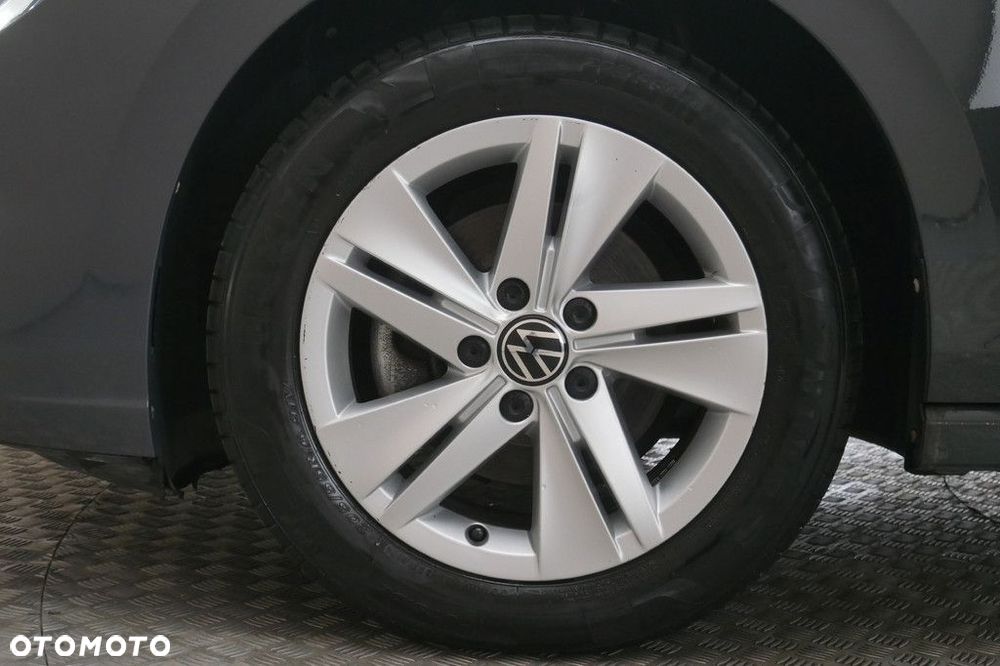 Volkswagen Golf - 14