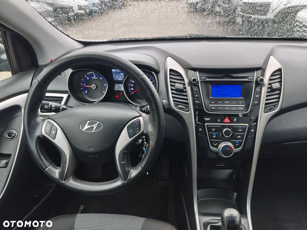 Hyundai i30 - 21