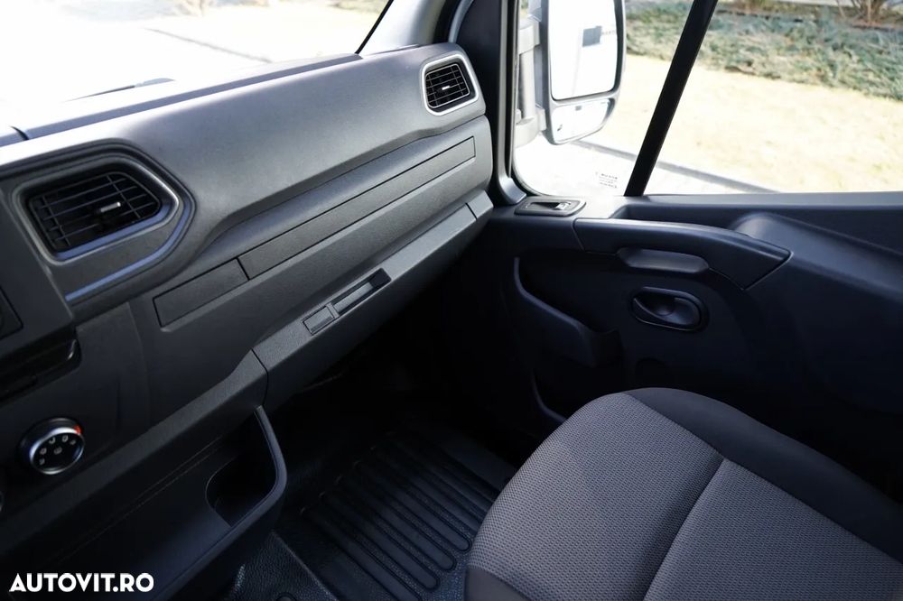 Renault MASTER / IZOTERMIC / CONTAINER / DHOLLANDIA LIFT / IMPORTAT - 29