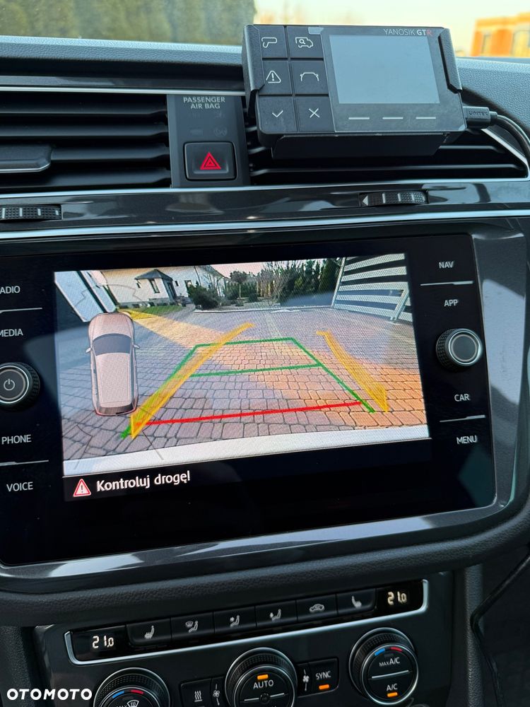 Volkswagen Tiguan 2.0 TDI SCR 4MOTION (BlueMotion Techn.) DSG Highline - 34