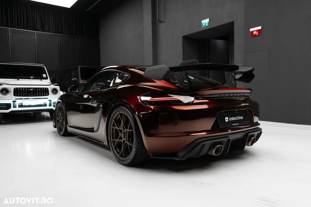 Porsche Cayman GT4 RS - 38