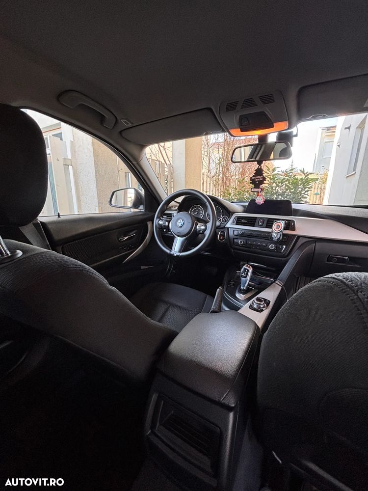 BMW Seria 3 318d DPF Aut. - 11