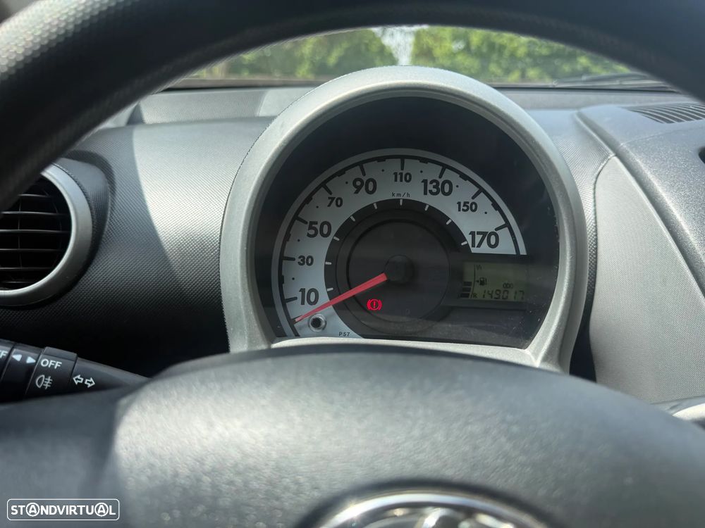 Toyota Aygo 1.0 Plus - 17