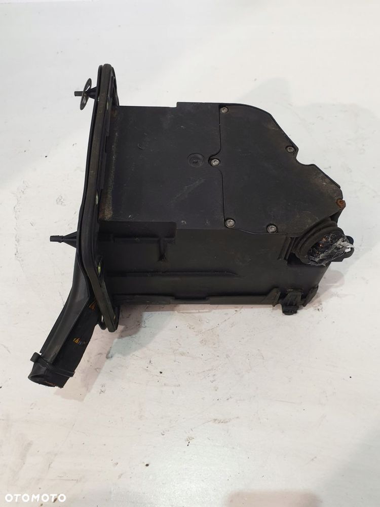 skrzynka bezpieczników 3d1937609a phaeton 3d2 3.0tdi 06r - 1