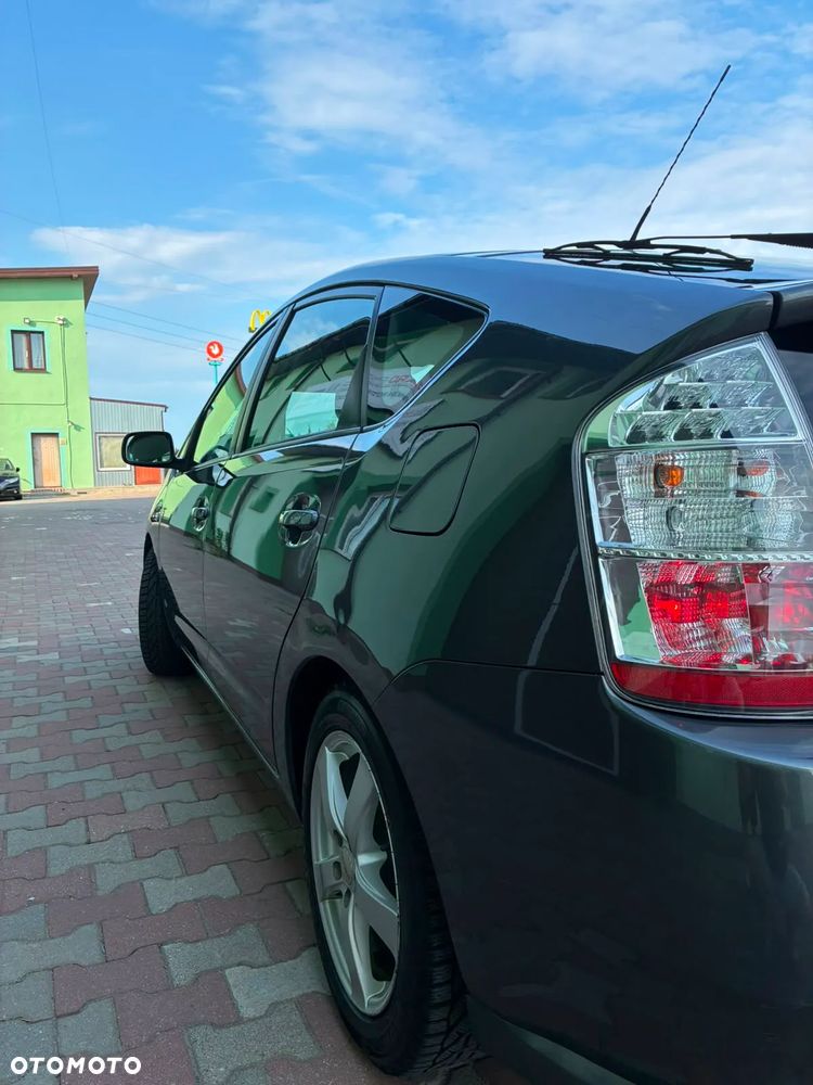 Toyota Prius 1.5 VVT-i Prestige - 12