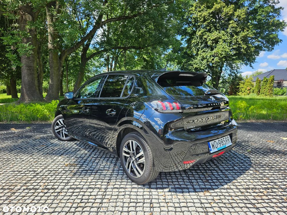 Peugeot 208 - 3