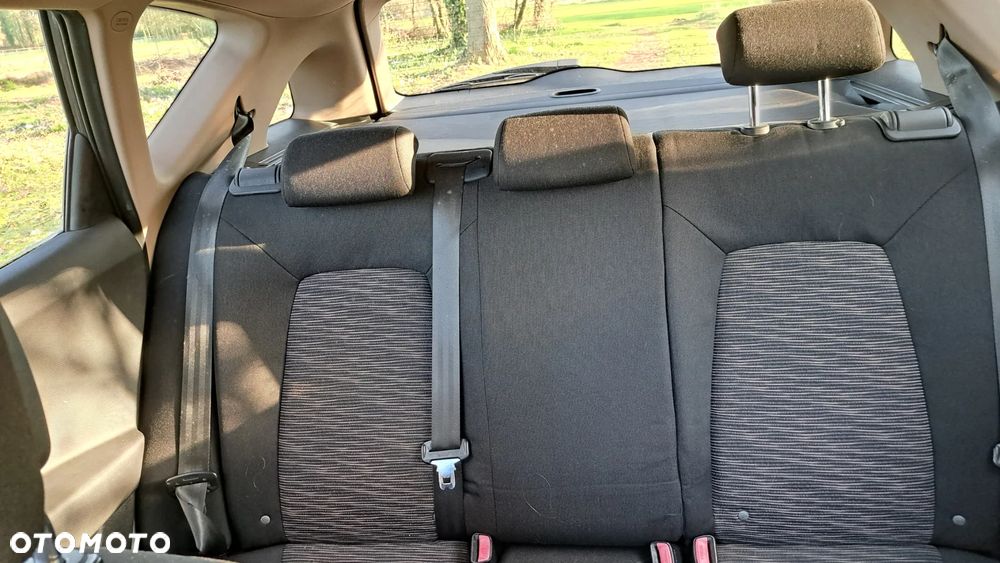 Kia Ceed 1.6 CRDi 115 Dream-Team Edition - 9