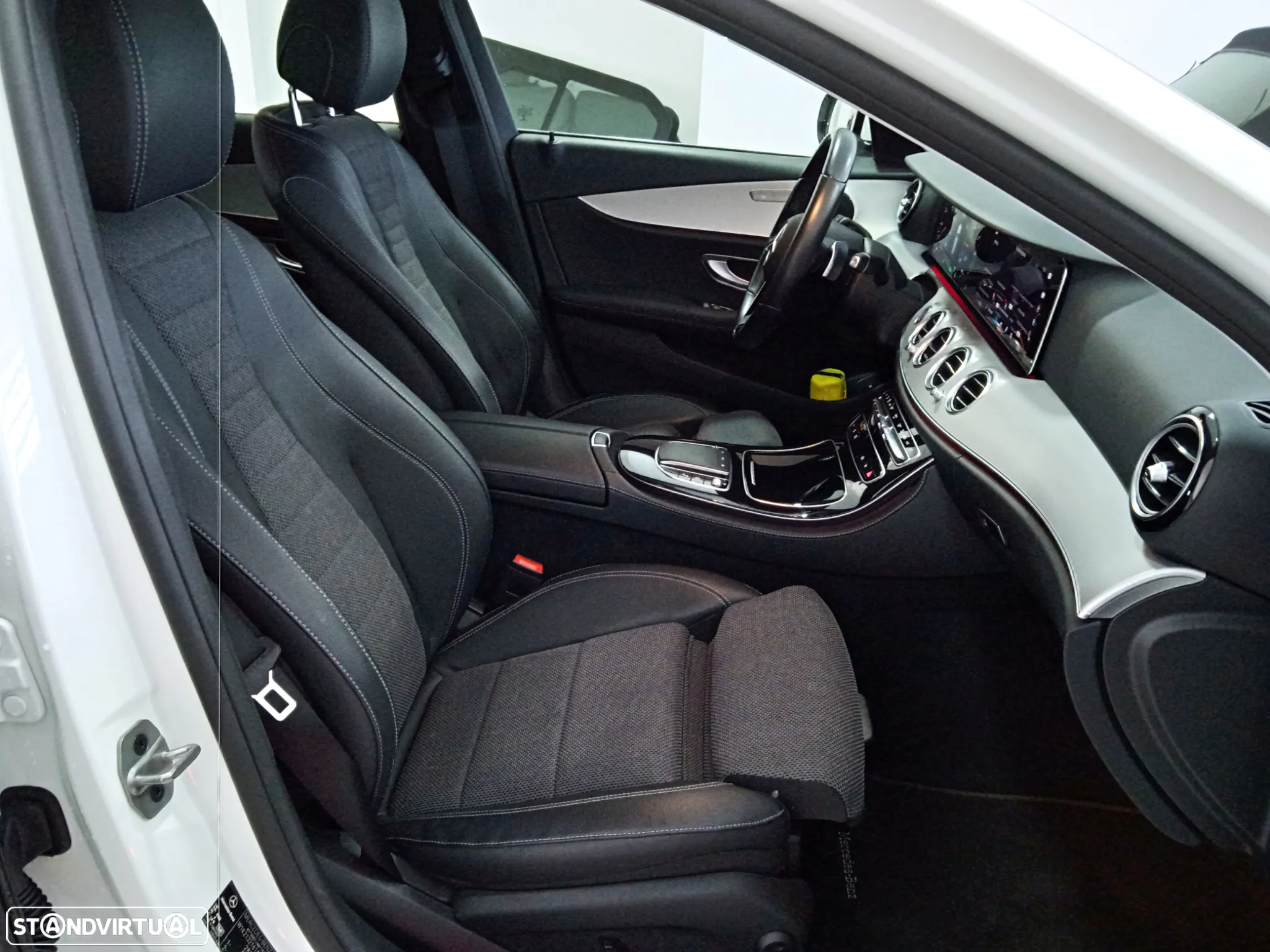 Mercedes-Benz E 300 de Exclusive Line - 12