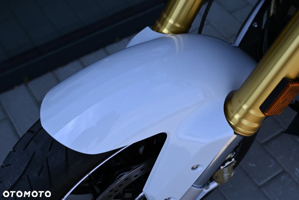 BMW R - 23