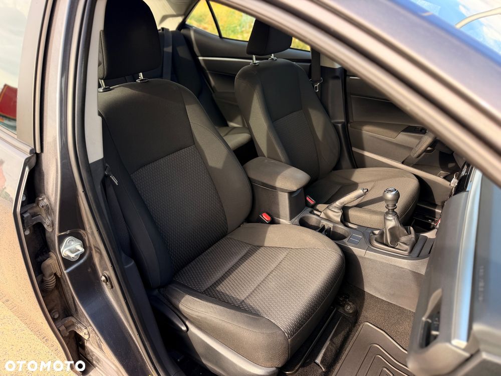 Toyota Corolla 1.33 Active EU6 - 26