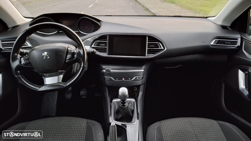 Peugeot 308 1.6 BlueHDi Style - 11