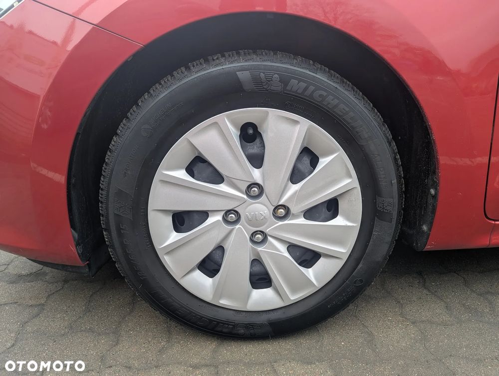 Kia Rio 1.2 L - 4