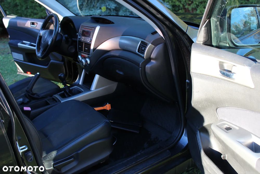 Subaru Forester 2.0D XE NAV Euro5 - 16