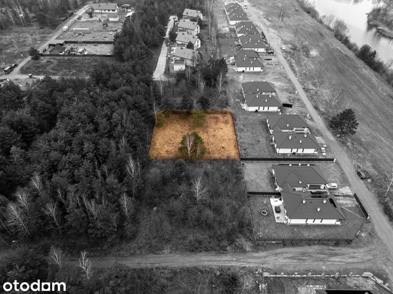Działka 1155m2 / Budowlana / Ogrodzona / Z mediami - Pełny obrazek: 2/5