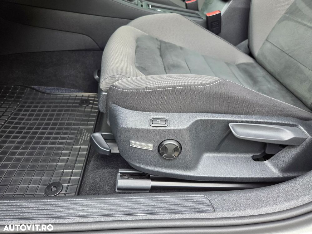 Volkswagen Golf 1.5 TSI Comfortline - 29