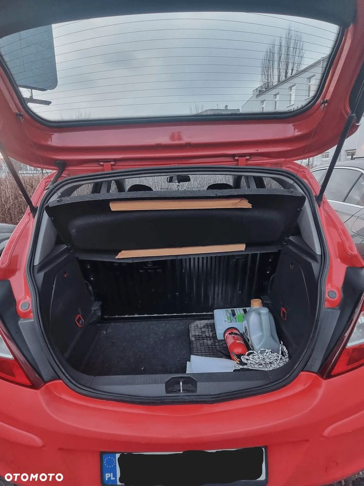 Opel Corsa 1.2 16V Essentia - 20