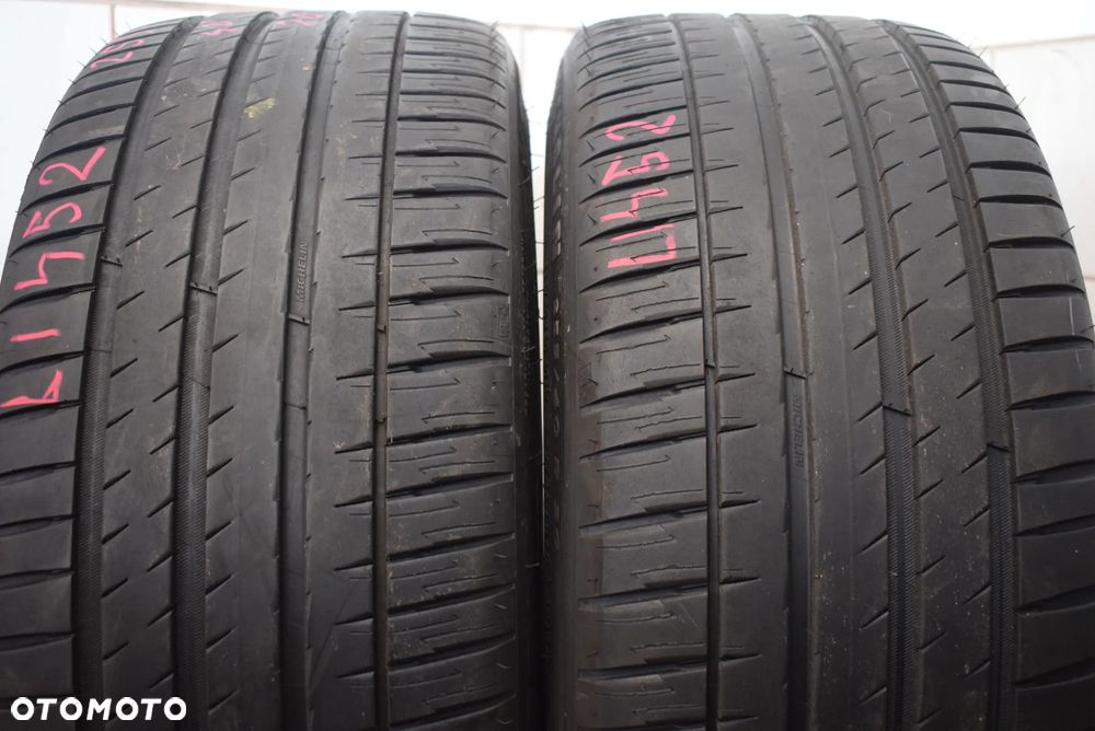 R20 255/40 Michelin Pilot Sport EV - 1