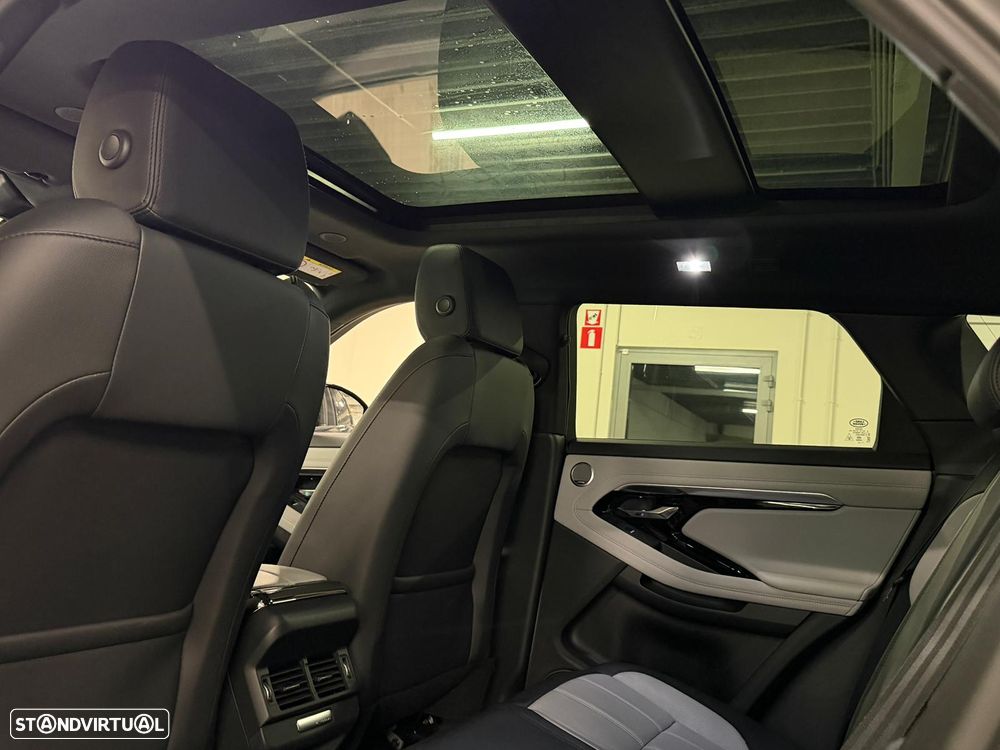 Land Rover Range Rover Evoque P300e R-Dynamic - 18