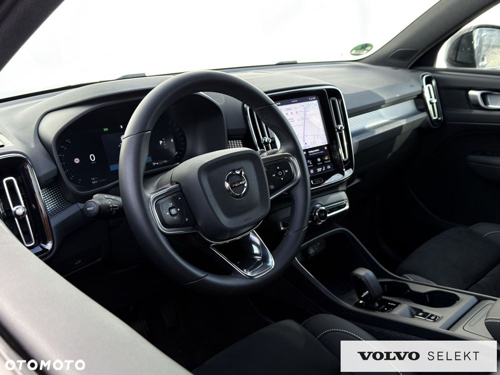 Volvo XC 40 - 22