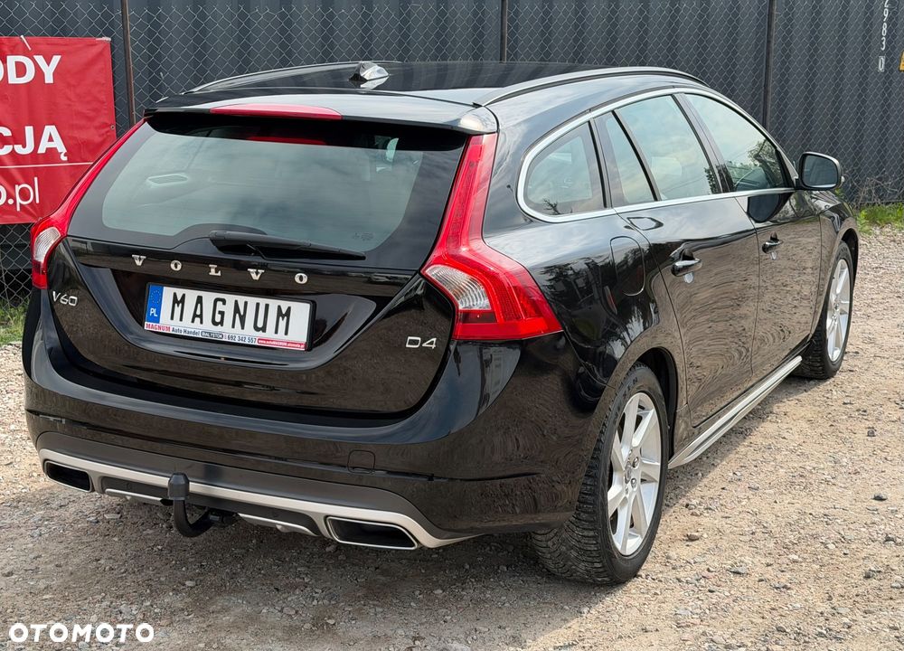 Volvo V60 D4 Drive-E Momentum - 30