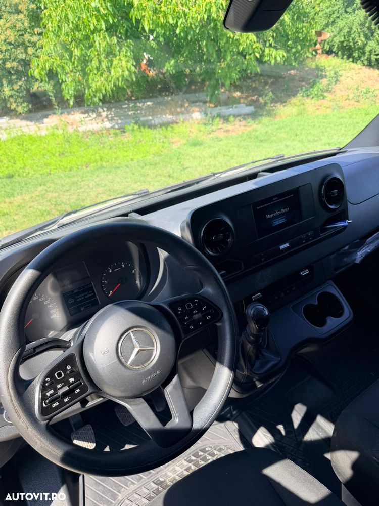 Mercedes-Benz Sprinter - 9