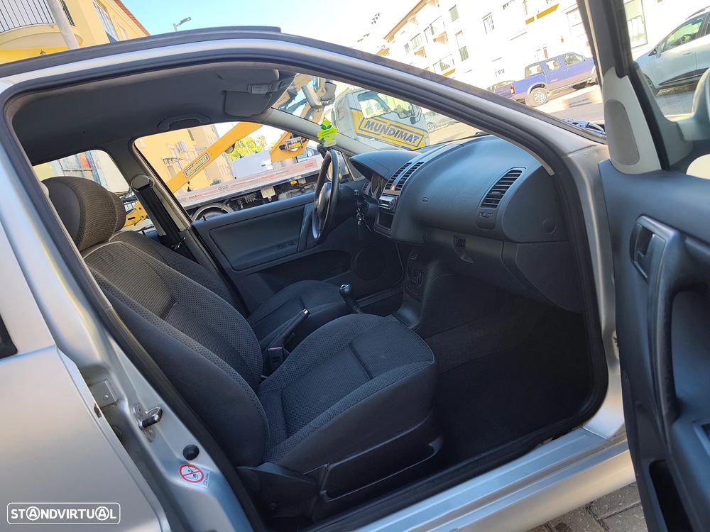 VW Polo 1.0 Confortline - 11