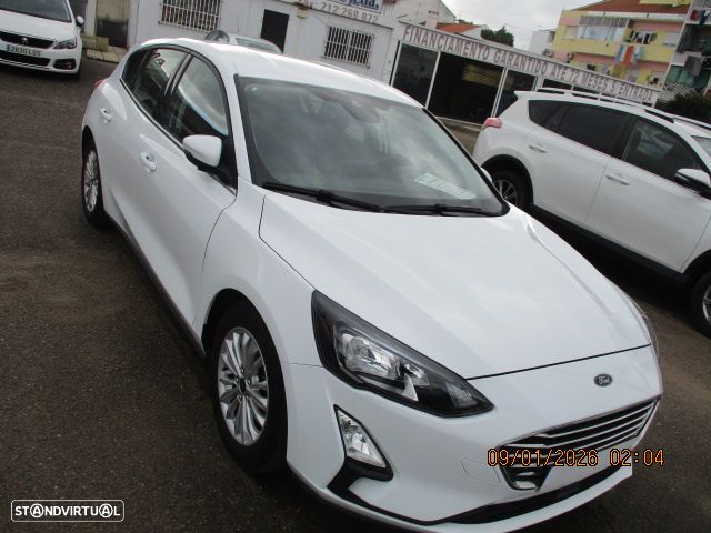 Ford Focus 1.5 TDCi ECOBlue Titanium - 4