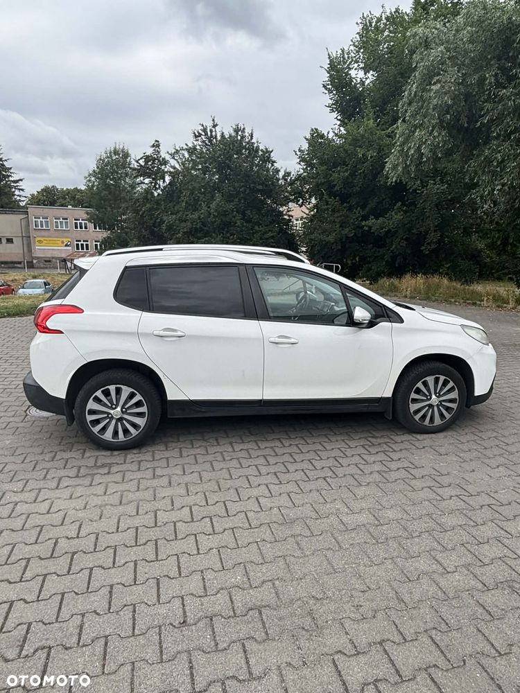 Peugeot 2008 1.2 Pure Tech Style - 3