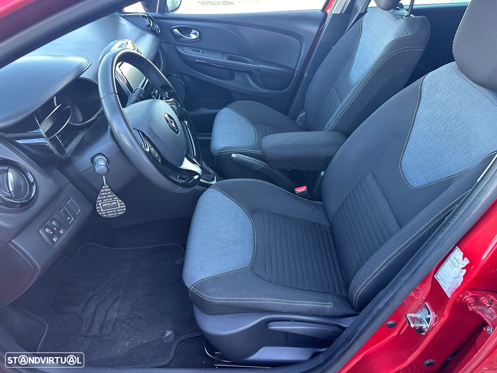 Renault Clio Sport Tourer TCe 120 EDC GT - 12