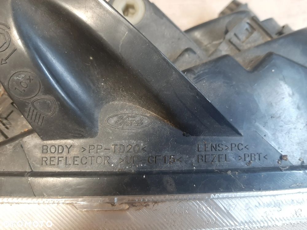Lampa Ford Focus II prawy lub lewa przód - 3