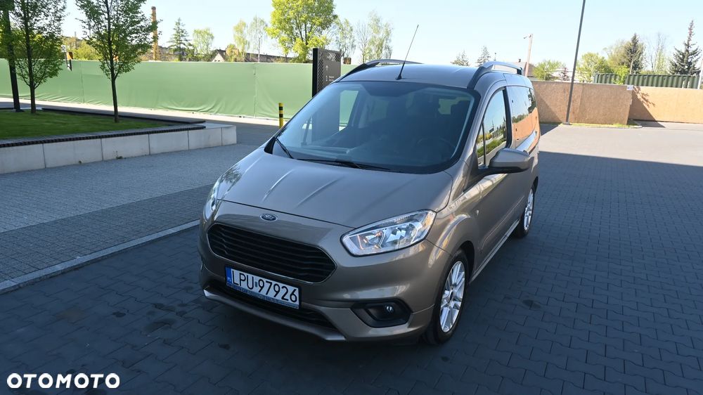 Ford Tourneo Courier 1.0 EcoBoost Titanium - 2
