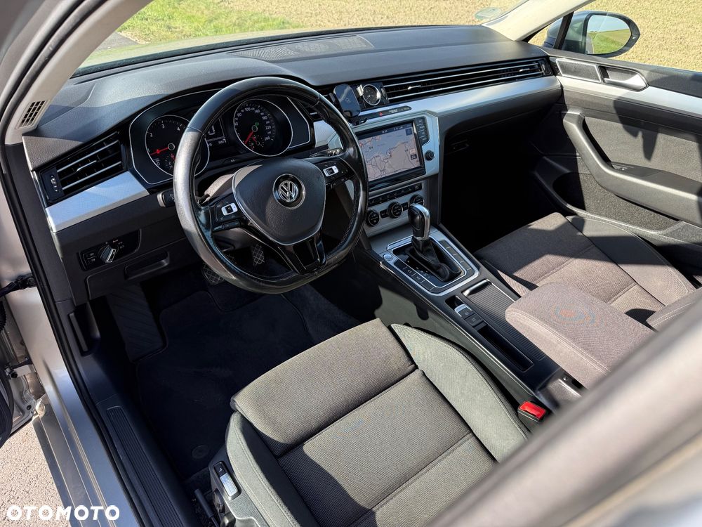 Volkswagen Passat 2.0 TDI SCR (BlueMotion Technology) DSG Comfortline - 28