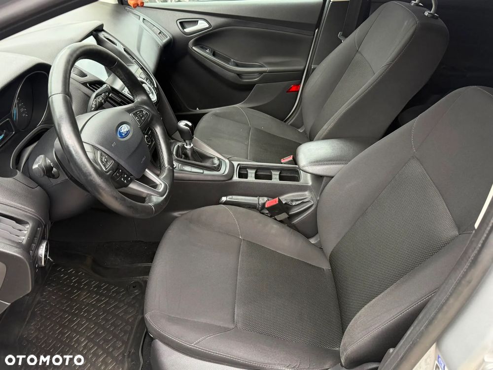 Ford Focus 1.0 EcoBoost Trend ASS - 10