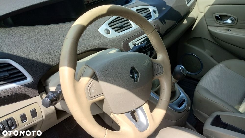 Renault Scenic - 7