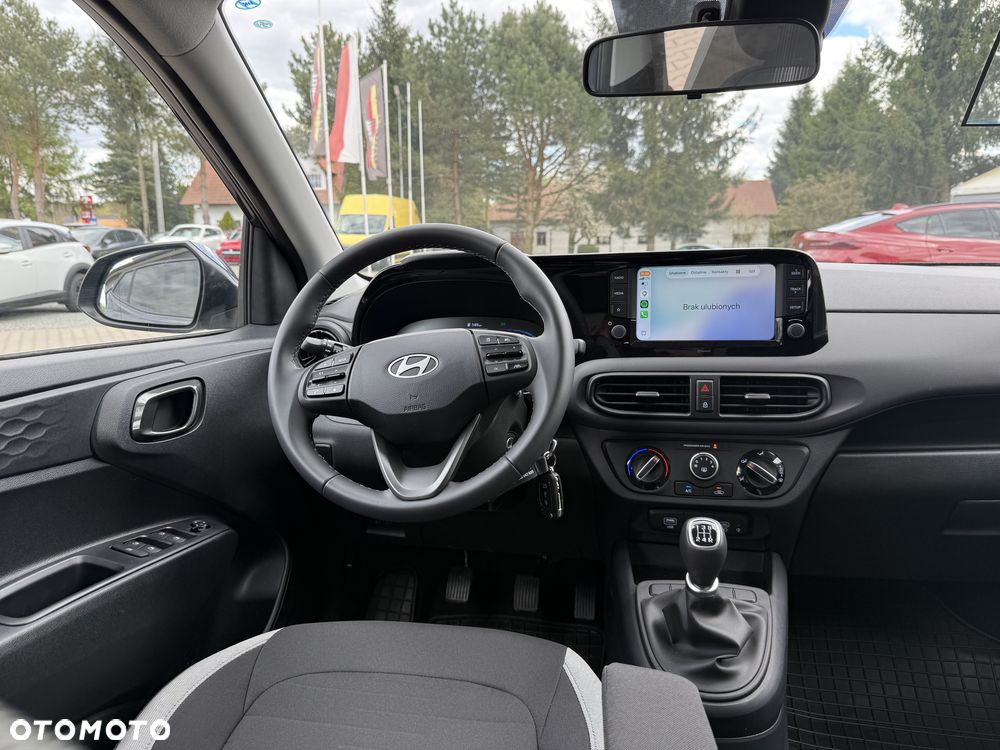 Hyundai i10 1.0 Fifa World Cup Edition - 15