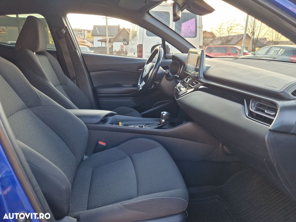 Toyota C-HR 1.8 HSD 4x2 CVT C-lassy - 11