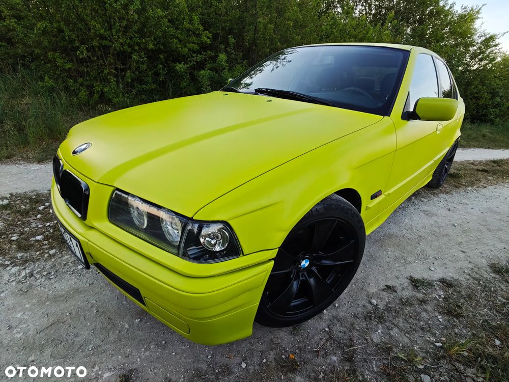 BMW Seria 3 318i - 10