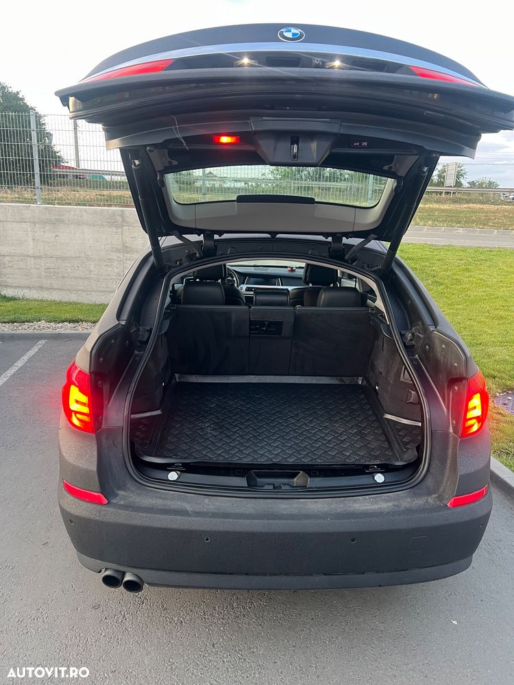 BMW Seria 5 530d xDrive Aut. - 9