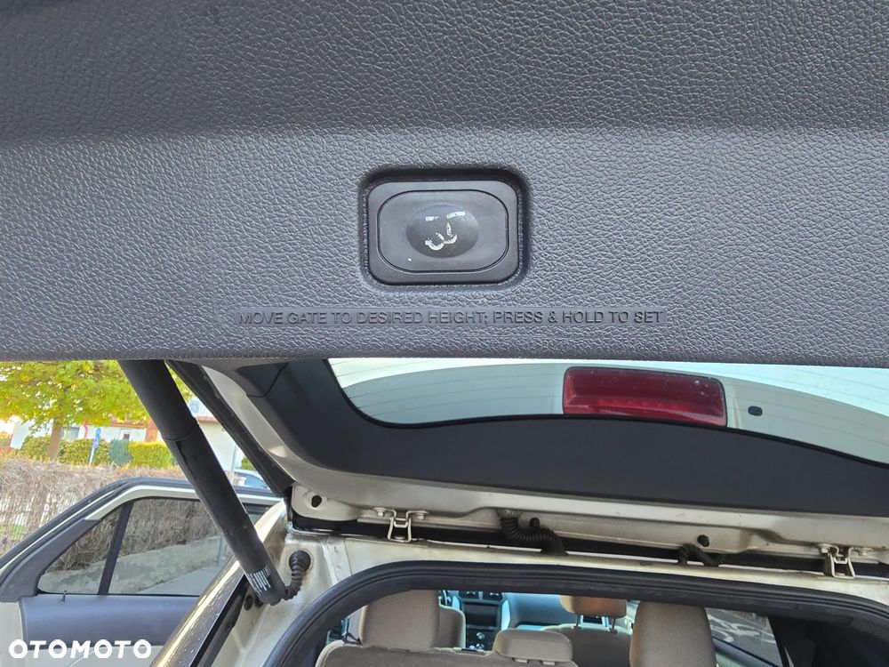 Ford Explorer - 12