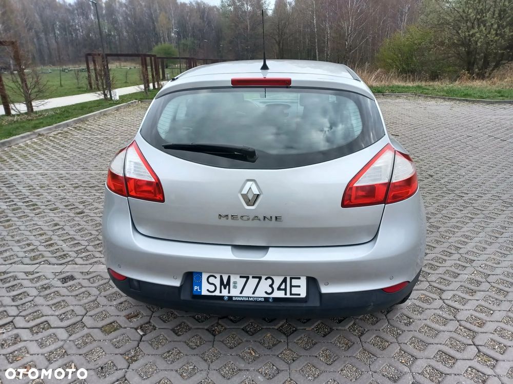 Renault Megane 1.6 16V Authentique Euro5 - 9