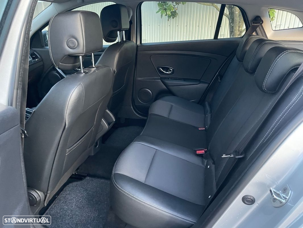 Renault Mégane Sport Tourer 1.5 dCi Confort SS - 21
