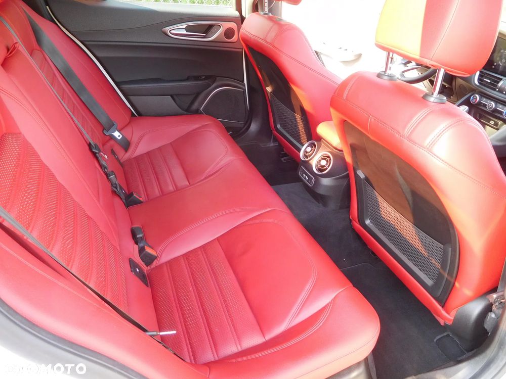 Alfa Romeo Giulia - 29