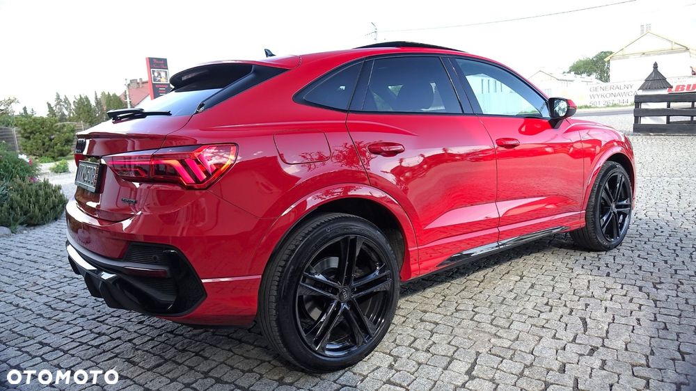 Audi Q3 Sportback - 14