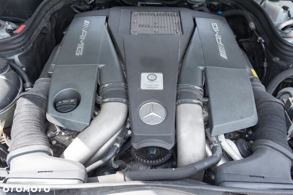 Mercedes-Benz Klasa E 63 AMG T 4Matic AMG Speedshift MCT - 38
