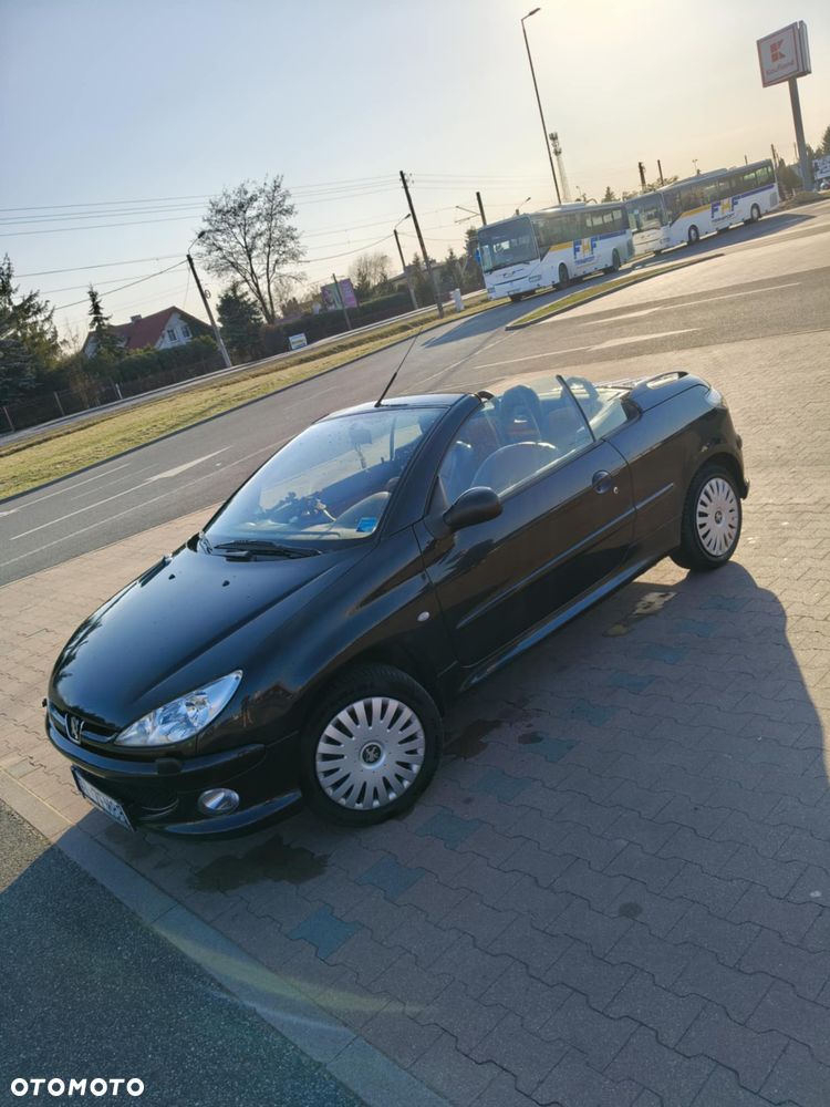 Peugeot 206 CC - 2
