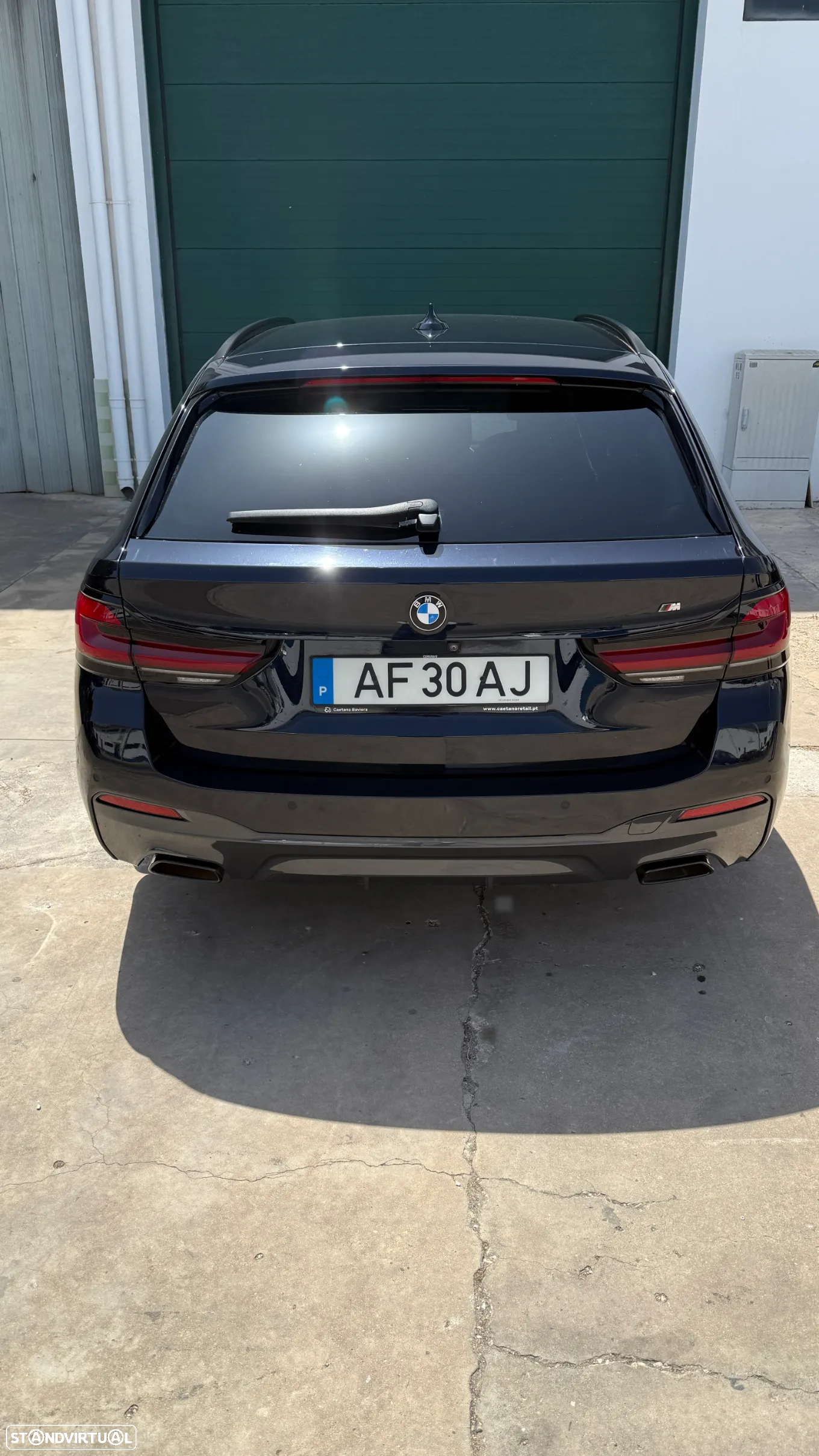 BMW 530 e Pack Desportivo M - 4