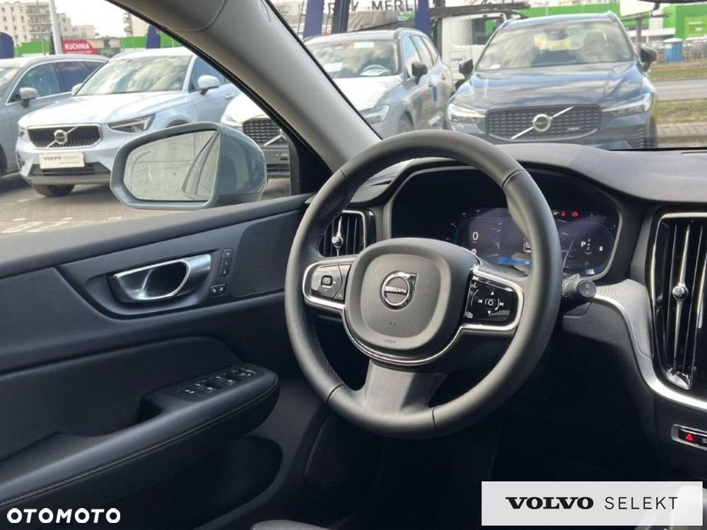 Volvo V60 Cross Country - 14
