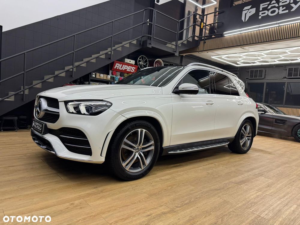 Mercedes-Benz GLE - 32