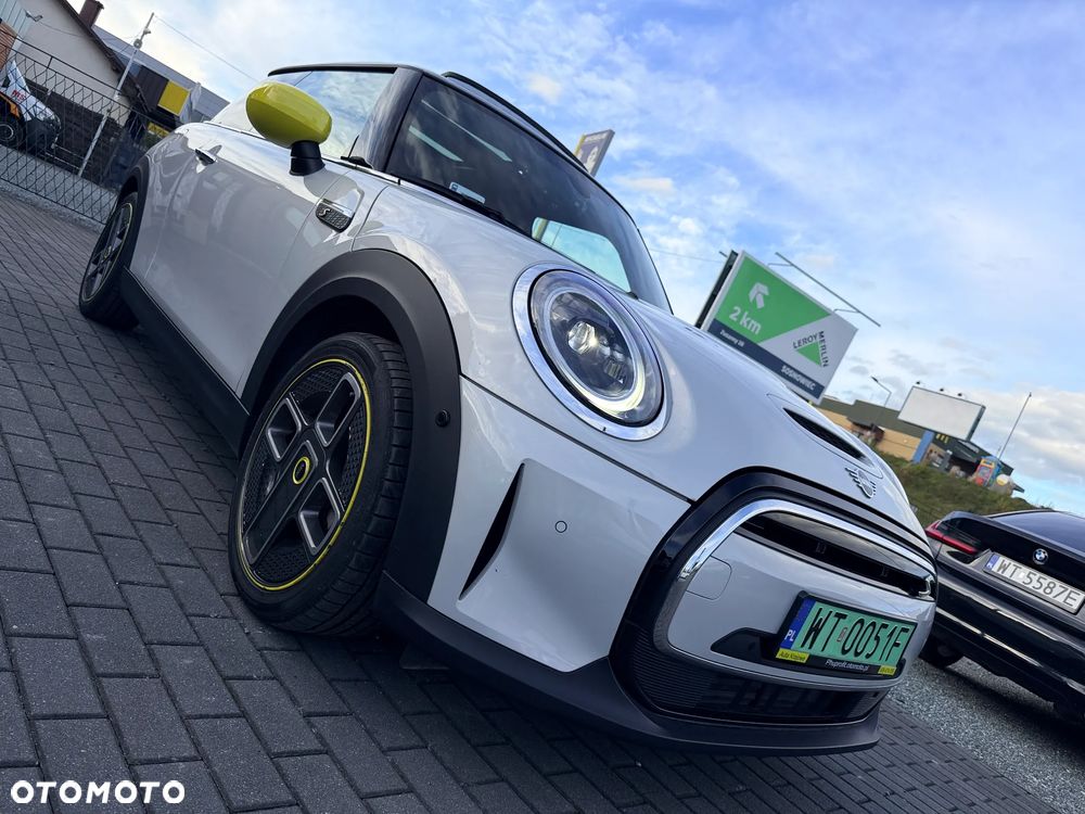 MINI Cooper SE Electric Trim - 3