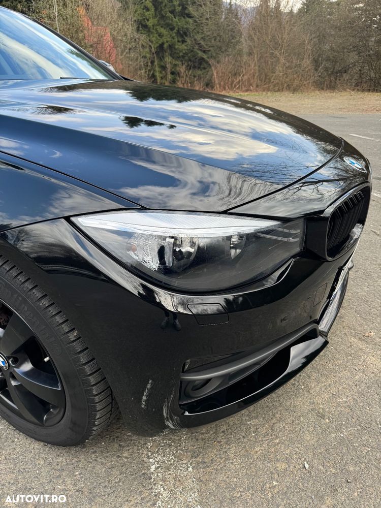 BMW Seria 3 320d Aut. - 12